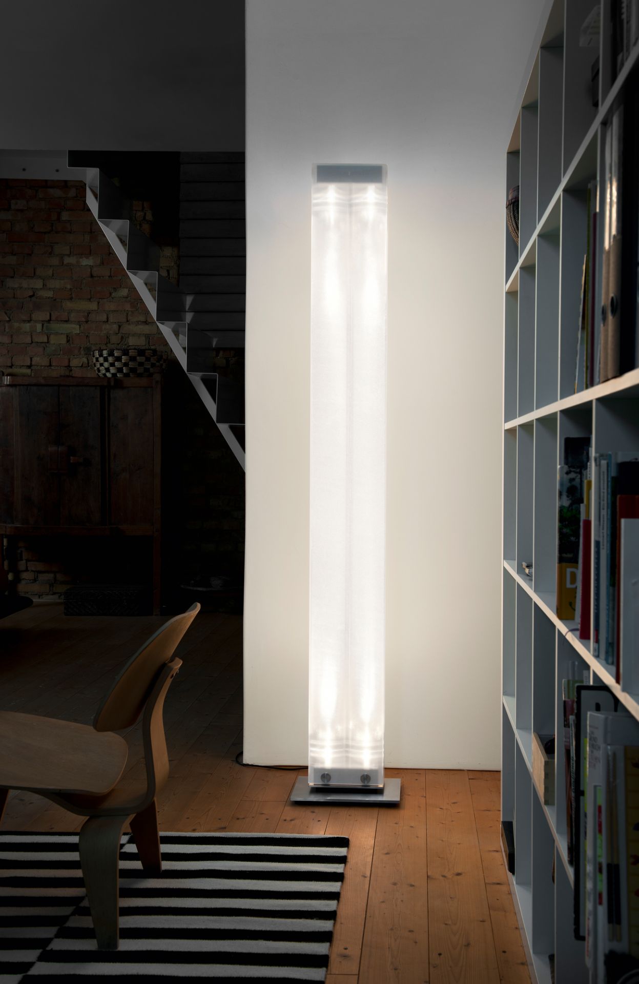 Twilight LED Floor Lamp Belux