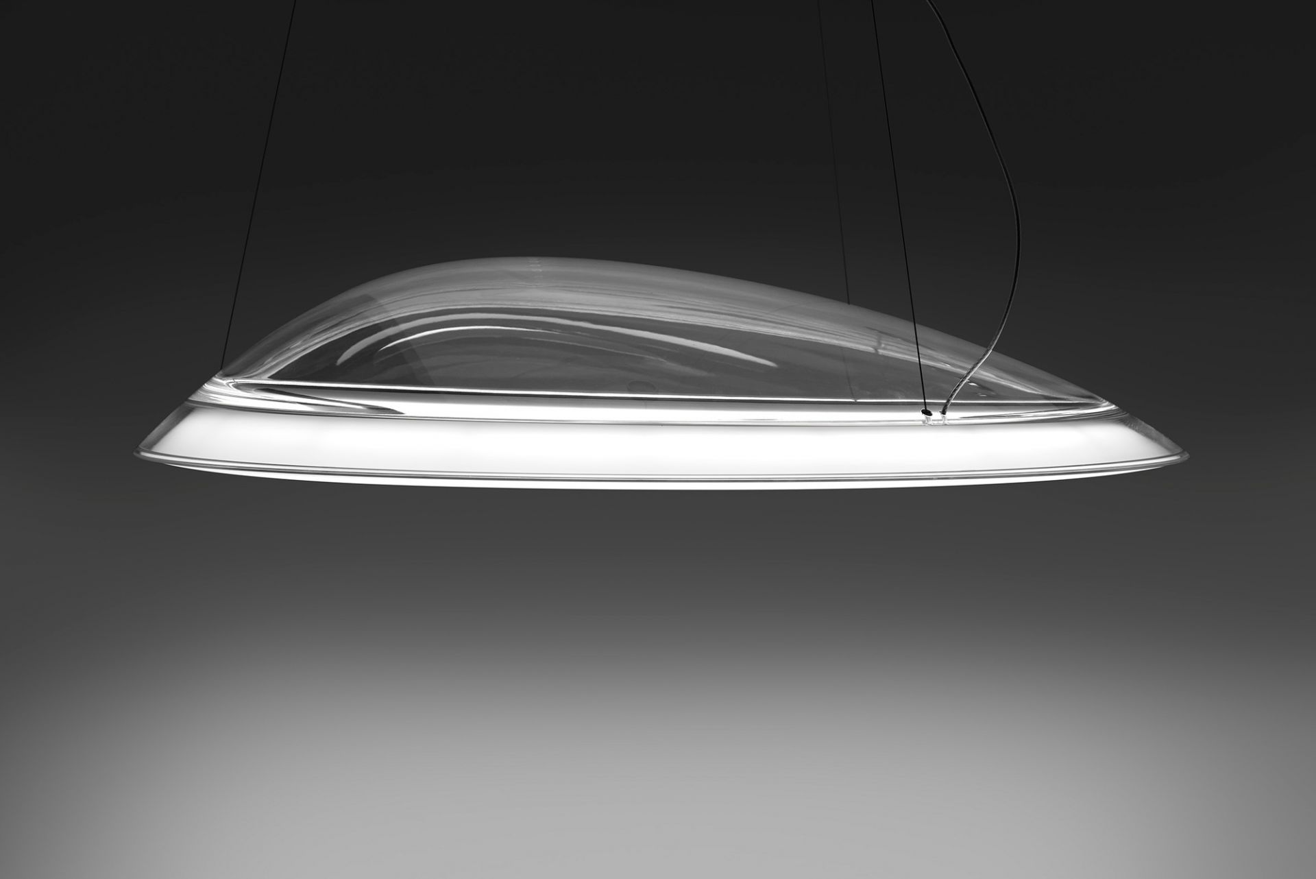 Ameluna pendant lamp 3000K push dimmer Artemide