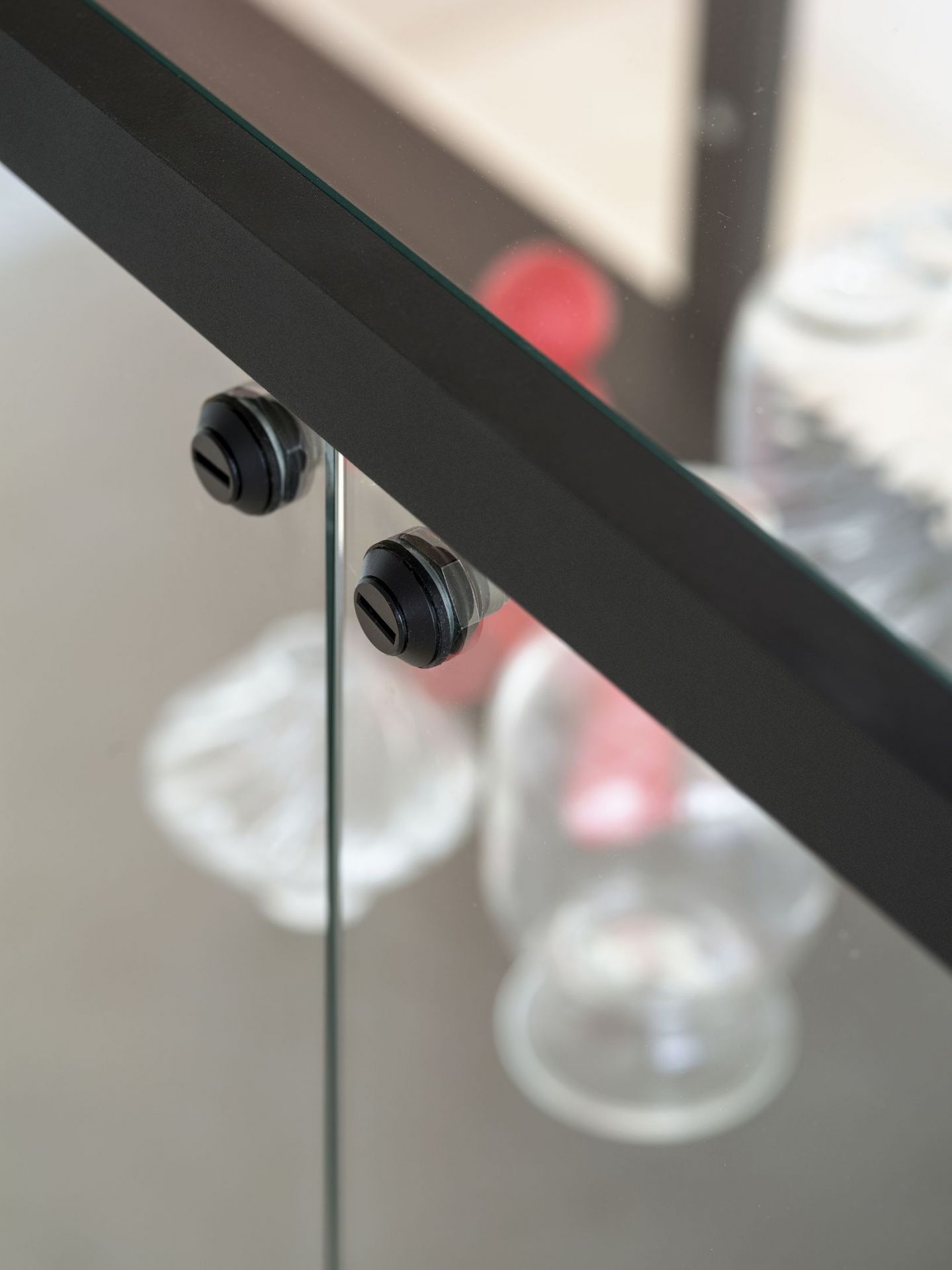 Stolp Low Display cabinet Functionals