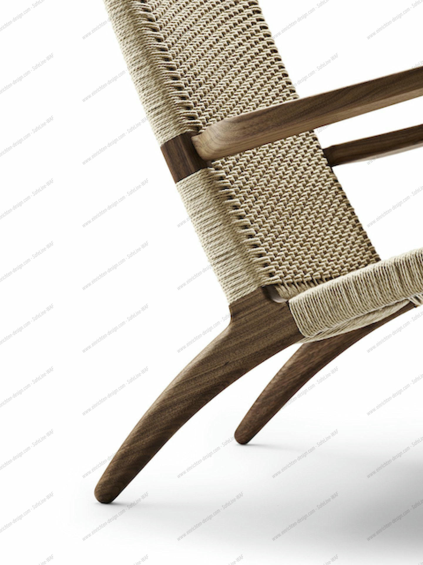 Detailaufnahme des CH25 Lounge Sessels mit Walnuss-Öl Finish und geflochtener Papierkordel.