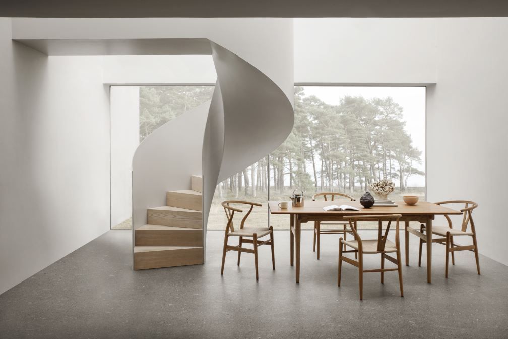 CH327 Dining table teak W 248 cm Carl Hansen & Søn