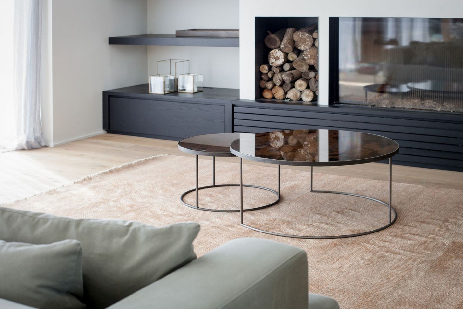 Nesting coffee table SMALL / COAL Ethnicraft SINGLE PIECES