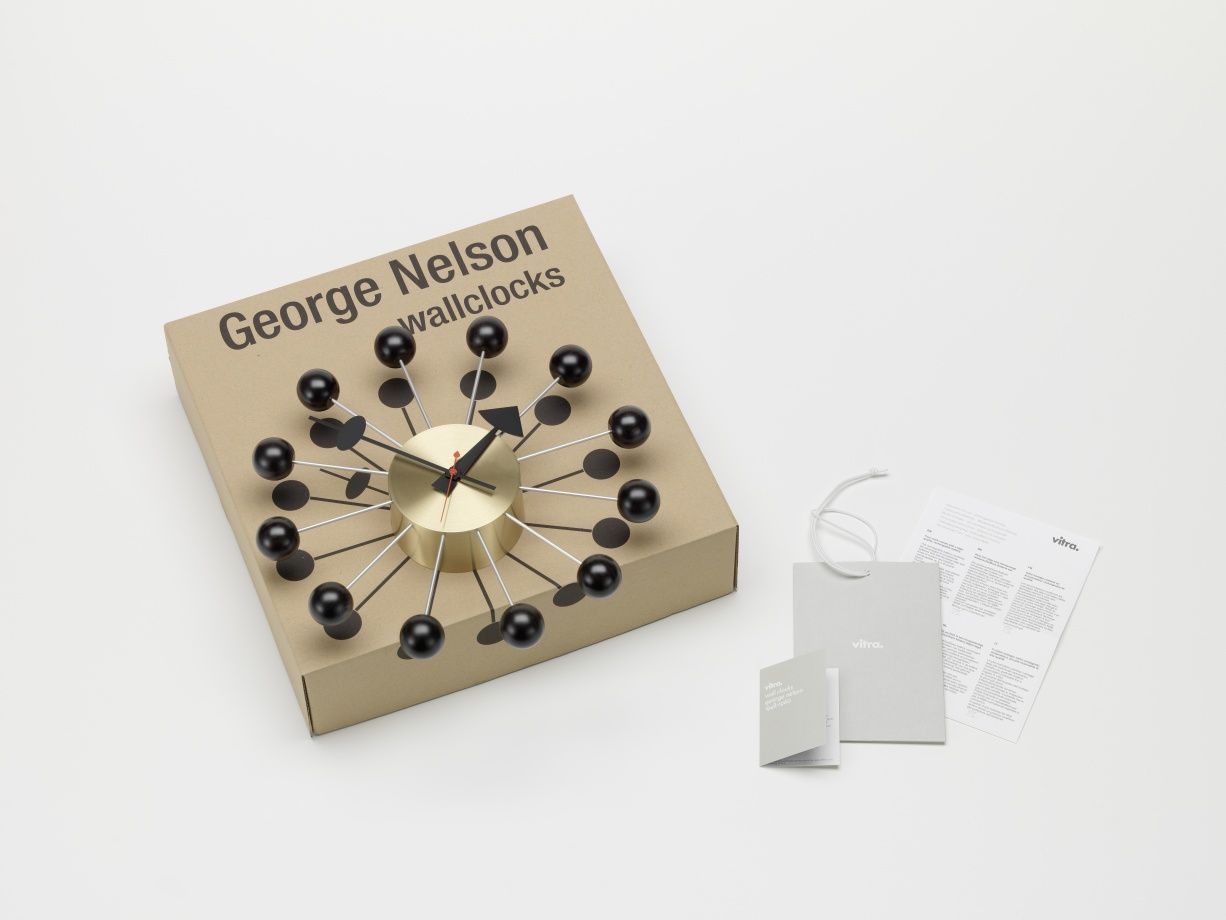 Ball Clock wall clock - black Vitra