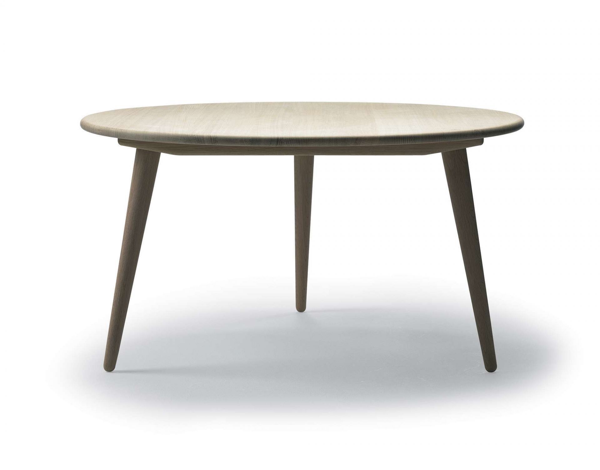 CH008 coffee / side table Carl Hansen & Søn