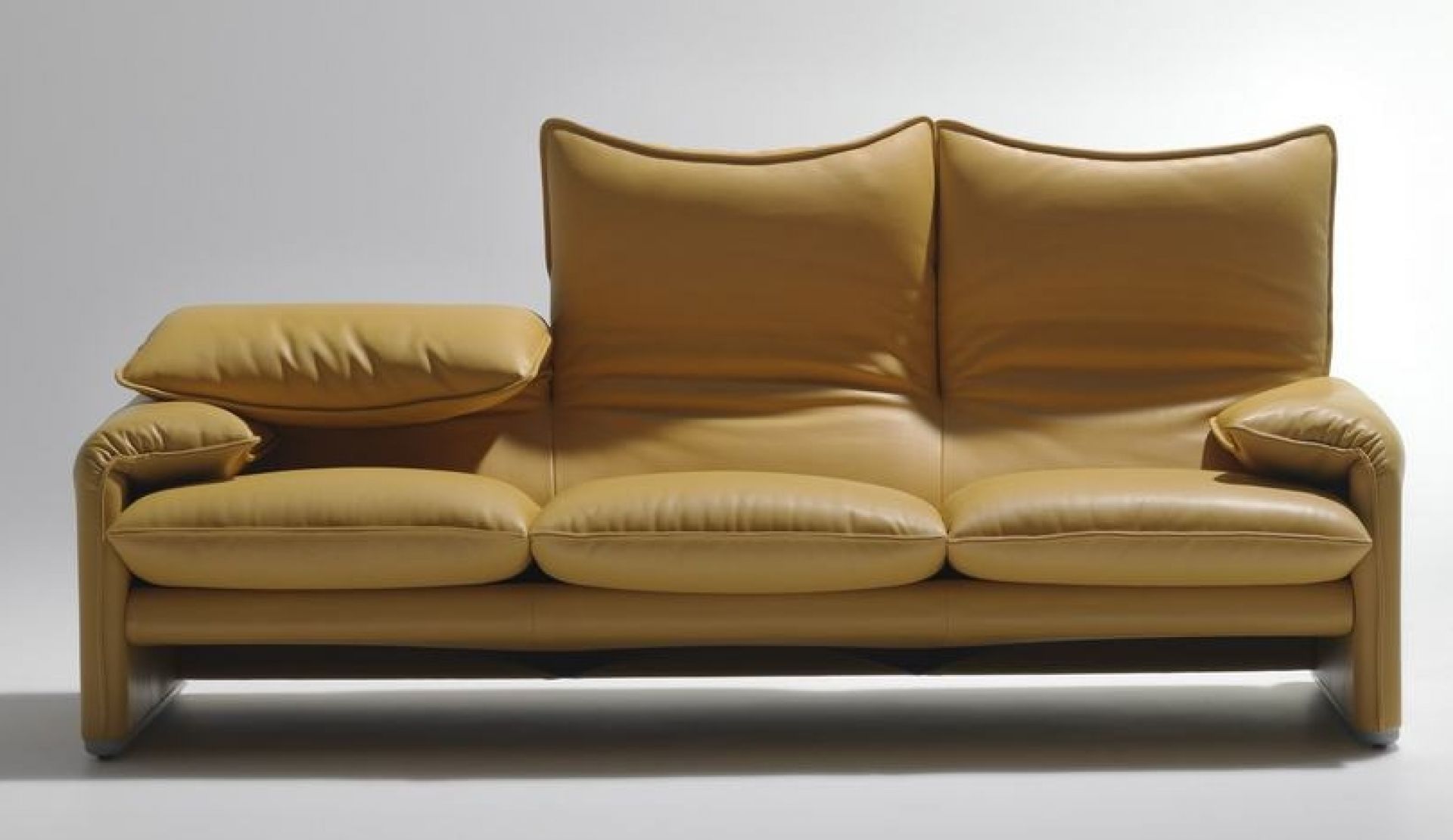 675 Maralunga Sofa 3-seater Cassina