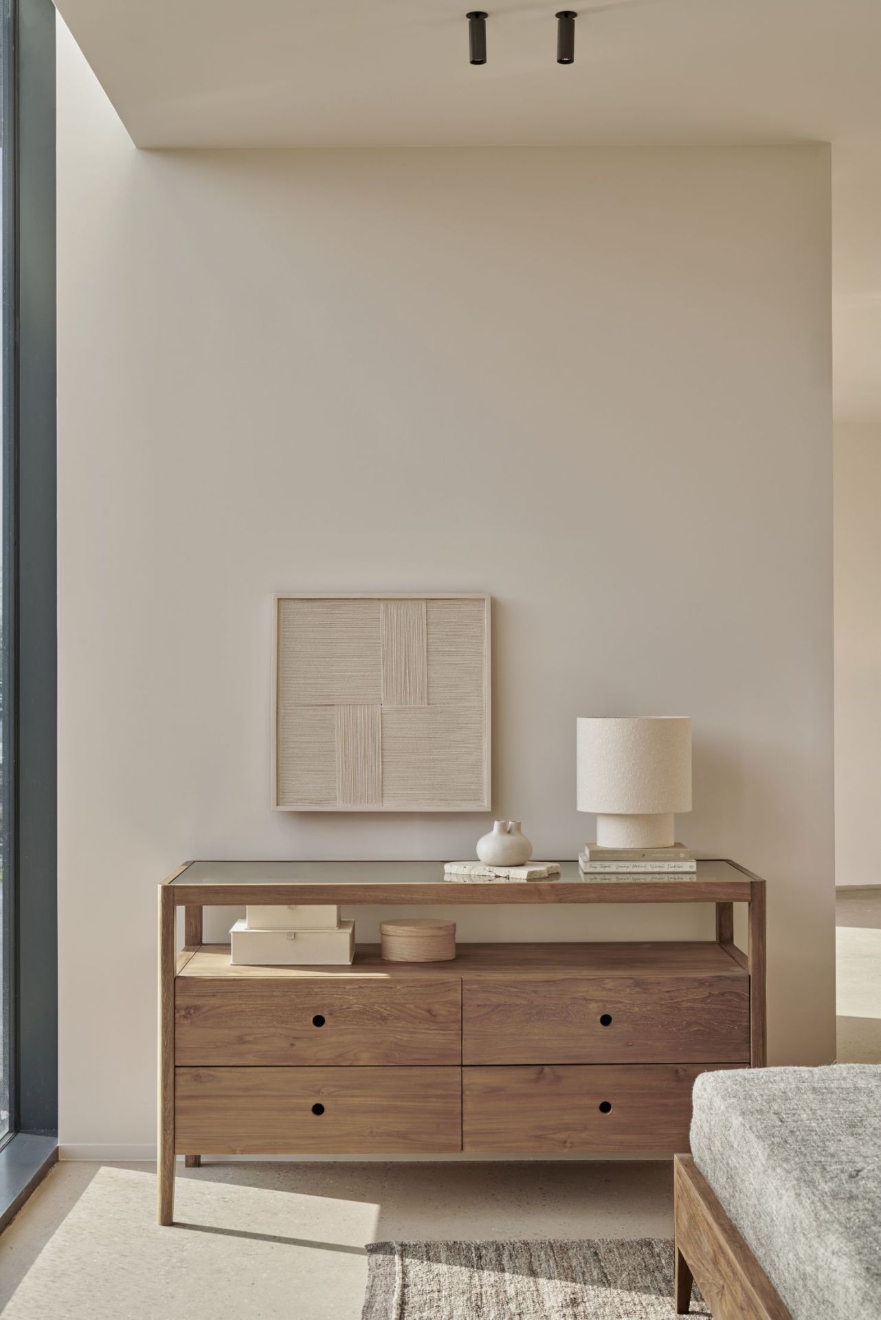 Spindle chest of drawers Ethnicraft