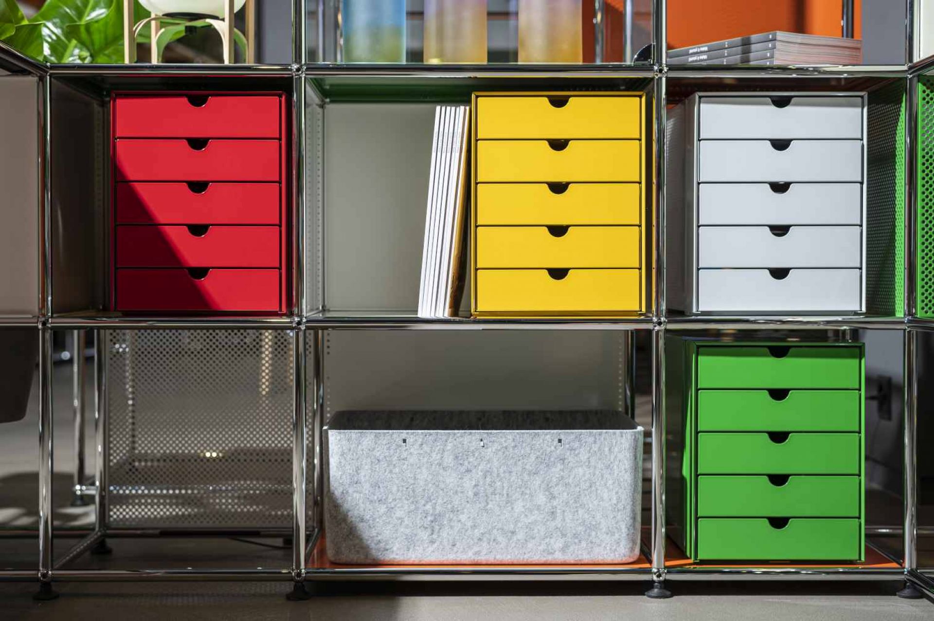 USM Haller Inos box set C4 with 5 closed trays Home Office