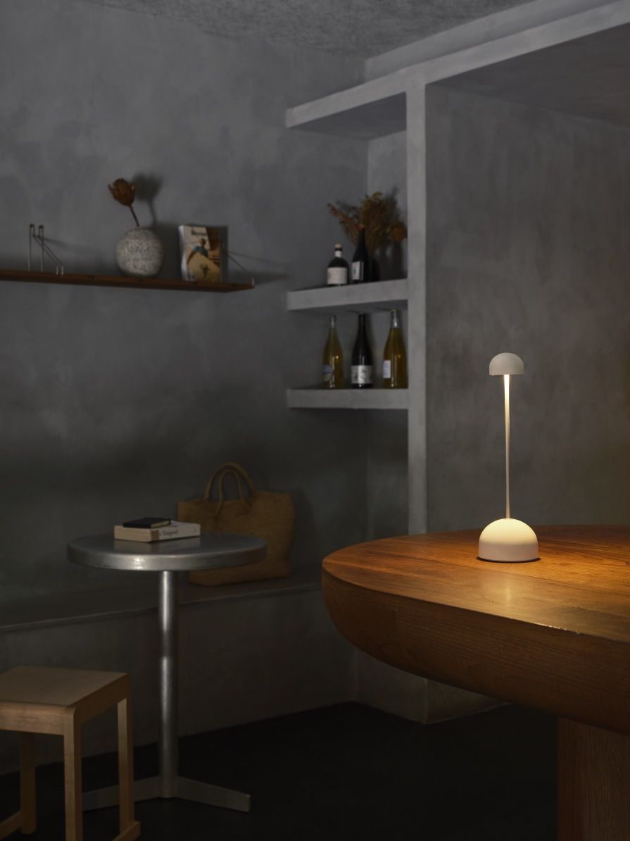 Sips rechargeable lamp / table lamp marset
