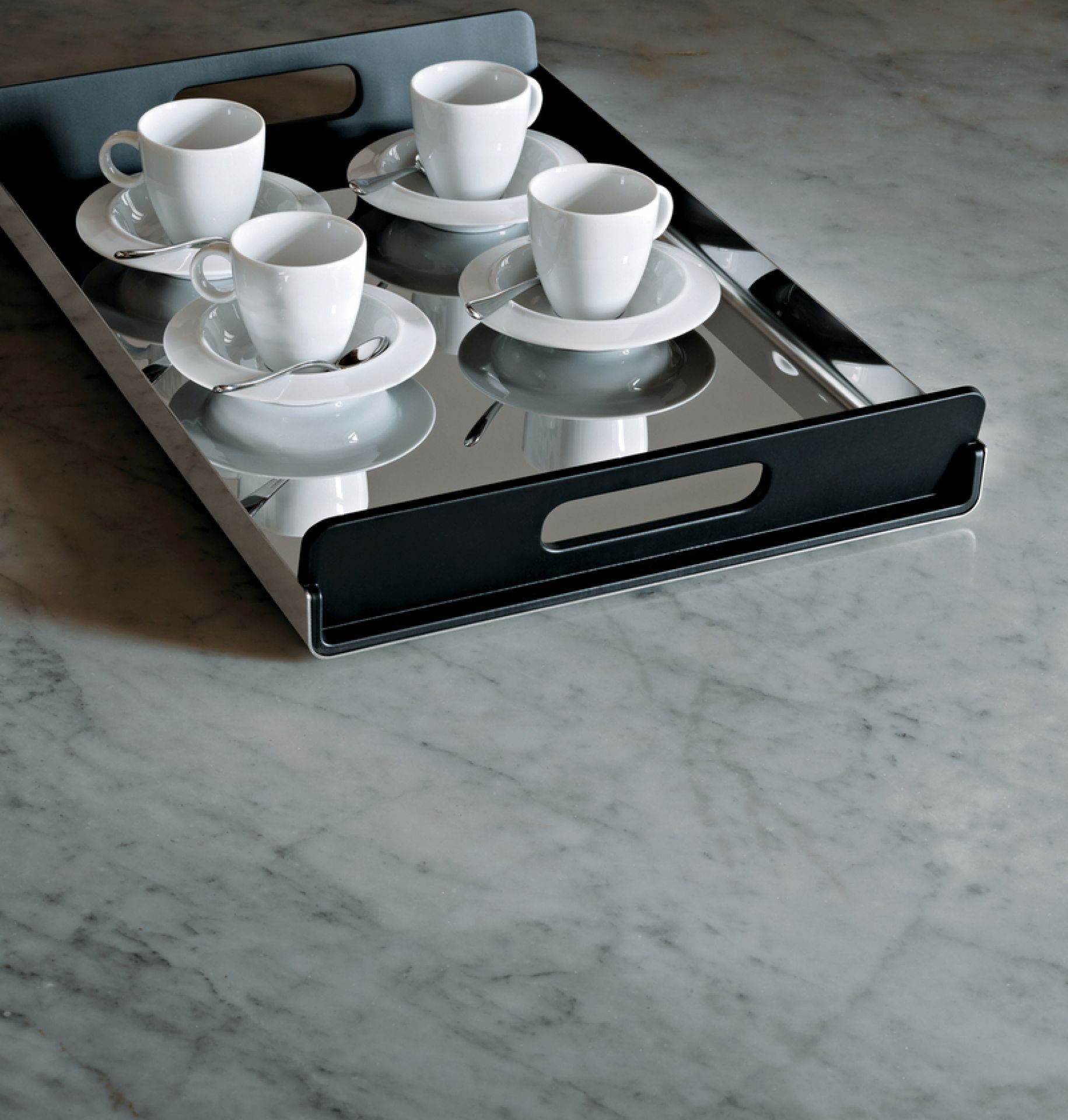 GIA01/45 Vassily Tray Alessi