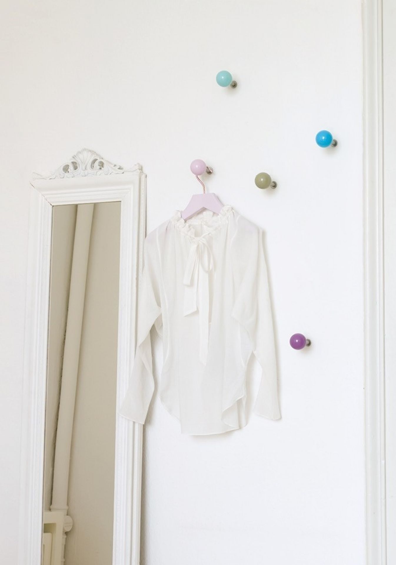 Dots Wall hooks 5-Set Mix colors Schönbuch Favorites Mix