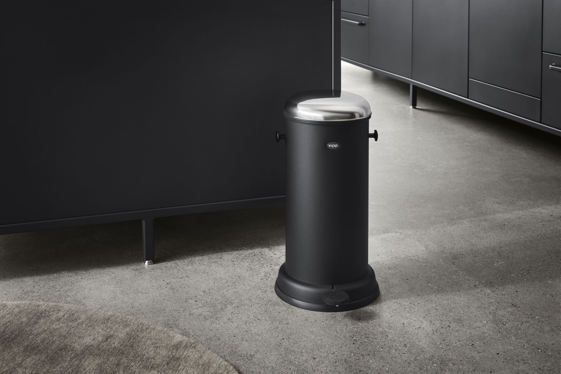 Pedal Bin 18 L black Vipp Pedal Bin 18 L black Vipp