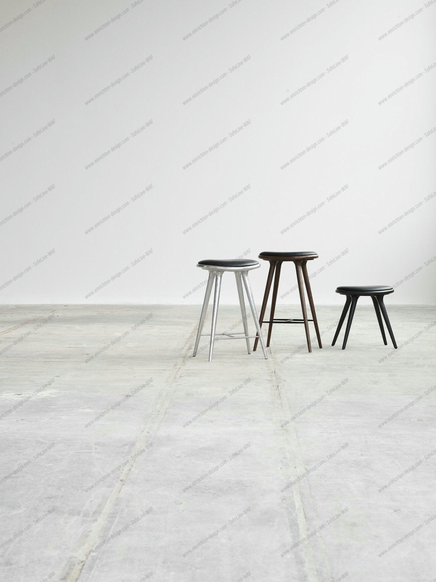Stool / bar stool Sirka grey colored solid beech Mater 69 cm