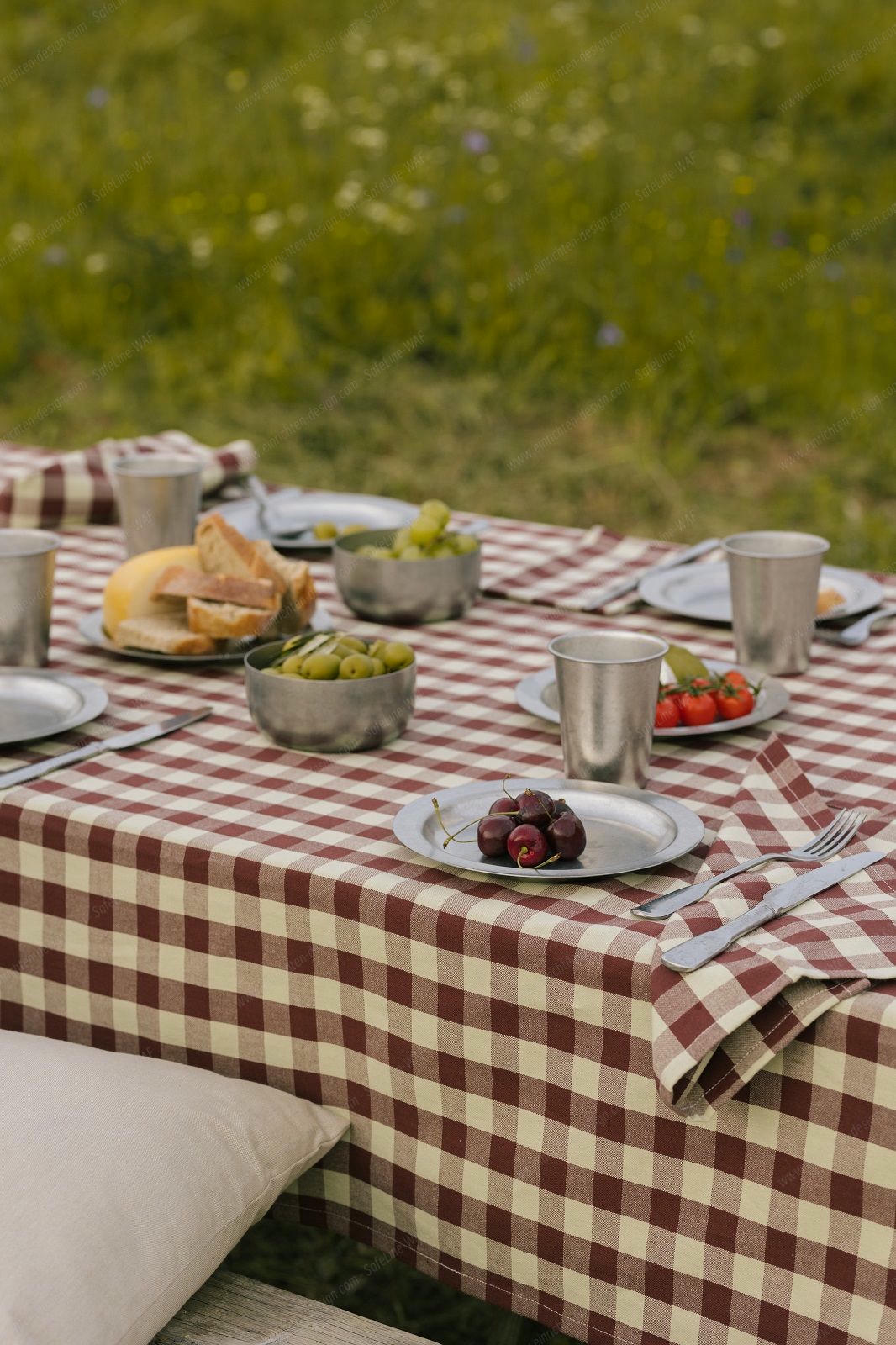 Tumbled Plate Picnic- Camping Plate Ferm Living 