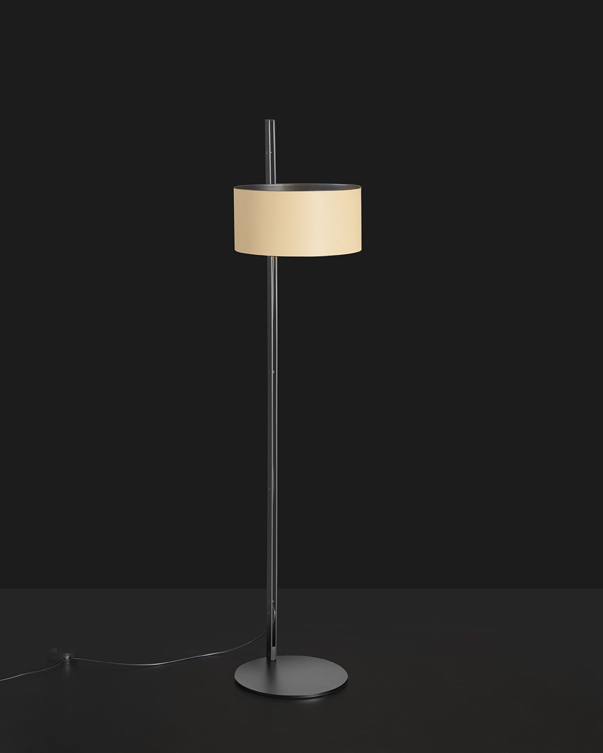 Parallel 396 Floor lamp Oluce
