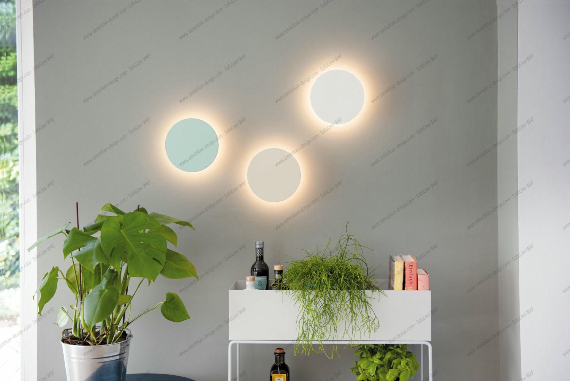 Drei Dot Mint Wandleuchten von Remember, runde Akkuleuchten in Mint, Beige und Weiß.