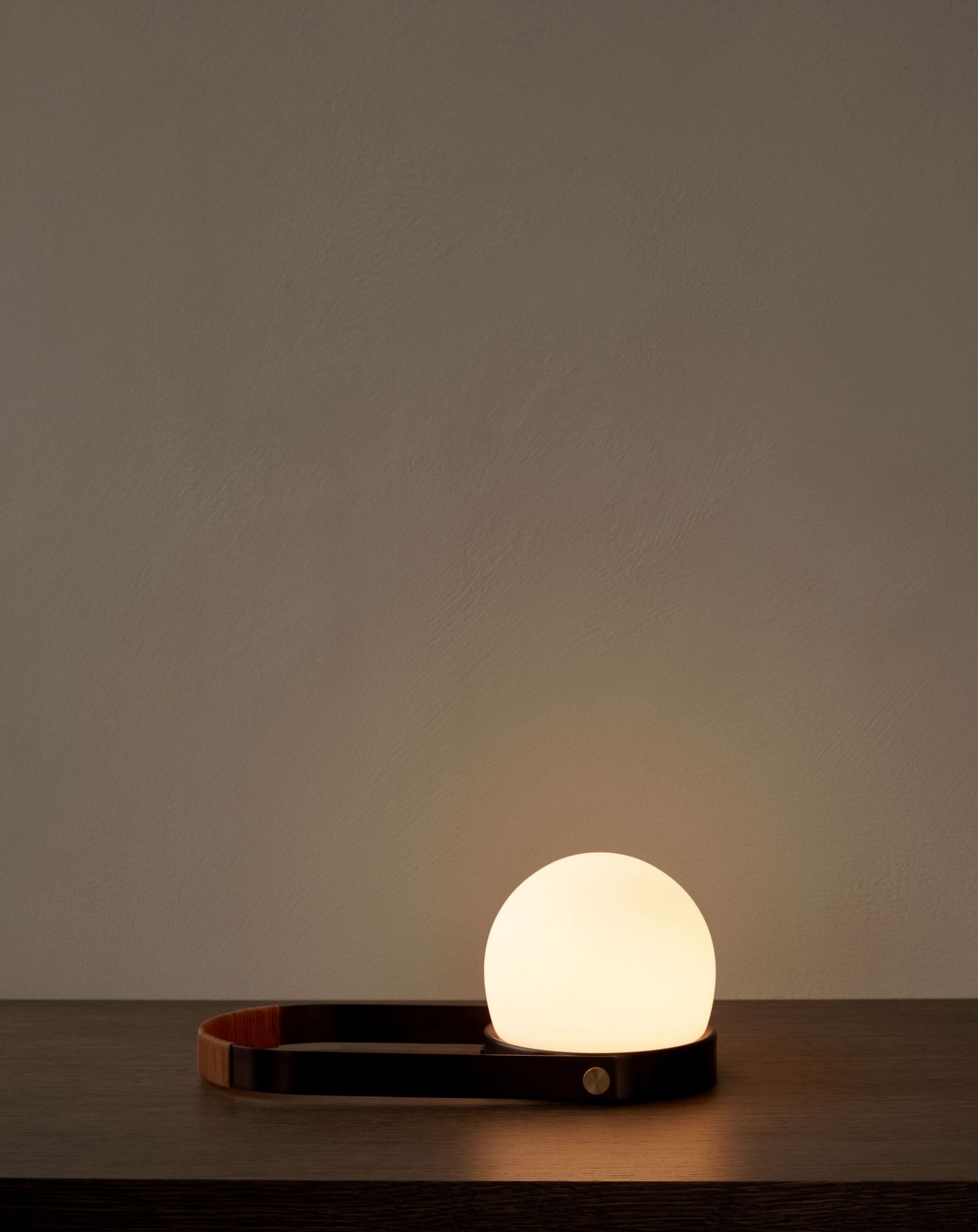 Carrie Table Lamp Leather Battery light Audo
