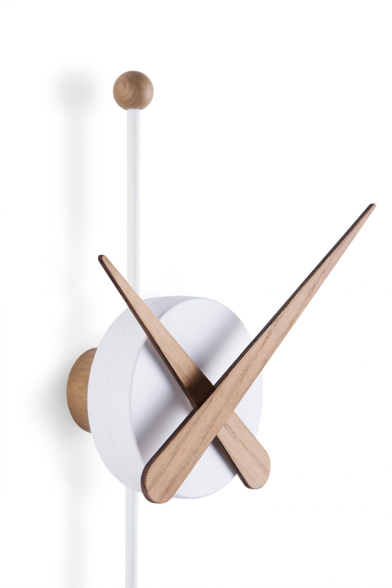 Punta wall clock oak/white nomon