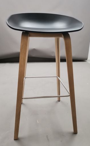 About a Stool AAS32 / AAS 32 Barstool High BLACK / OAK SOFTENED Hay IMPERFECT ITEMS