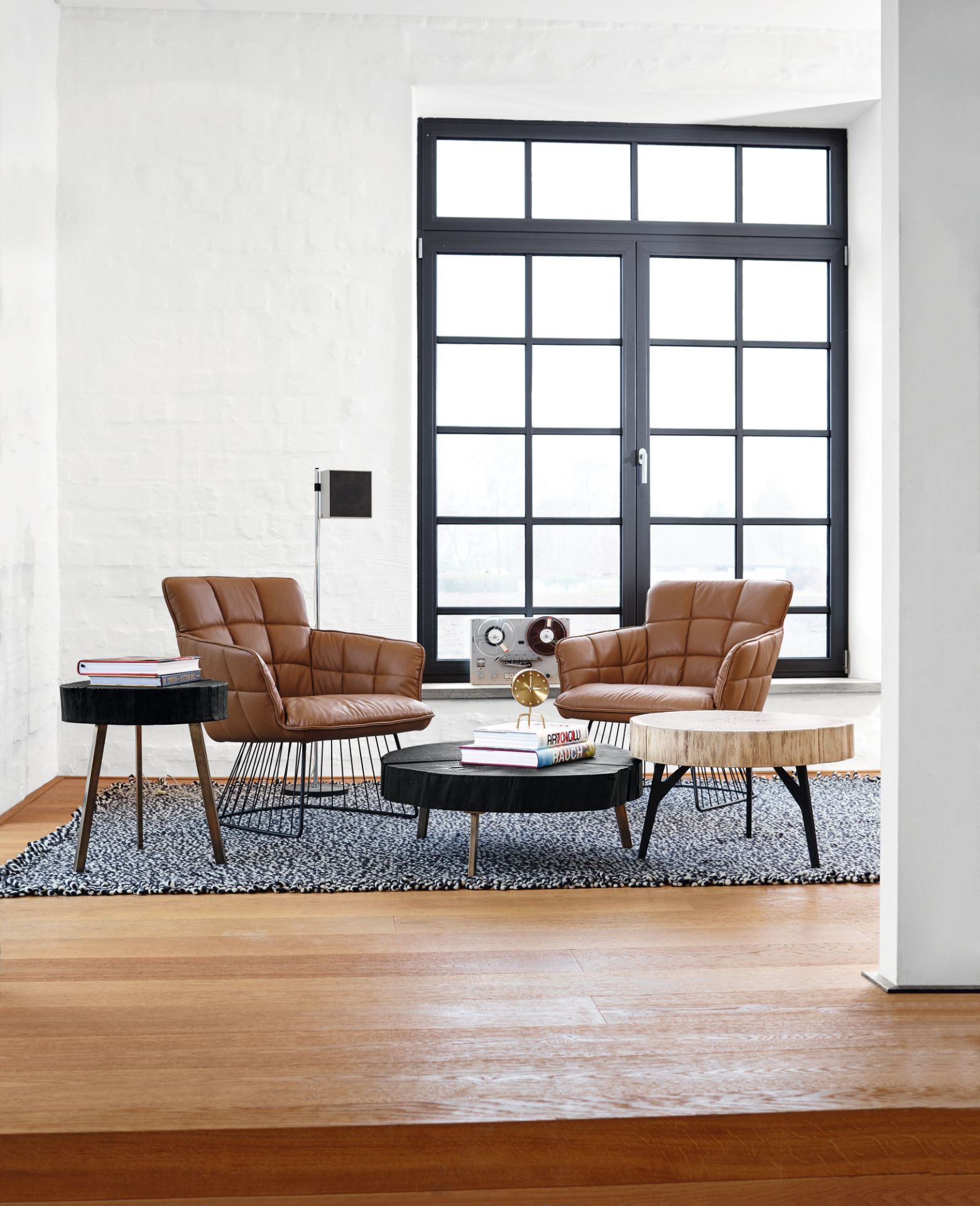 Stomp side table H28 charburned Janua