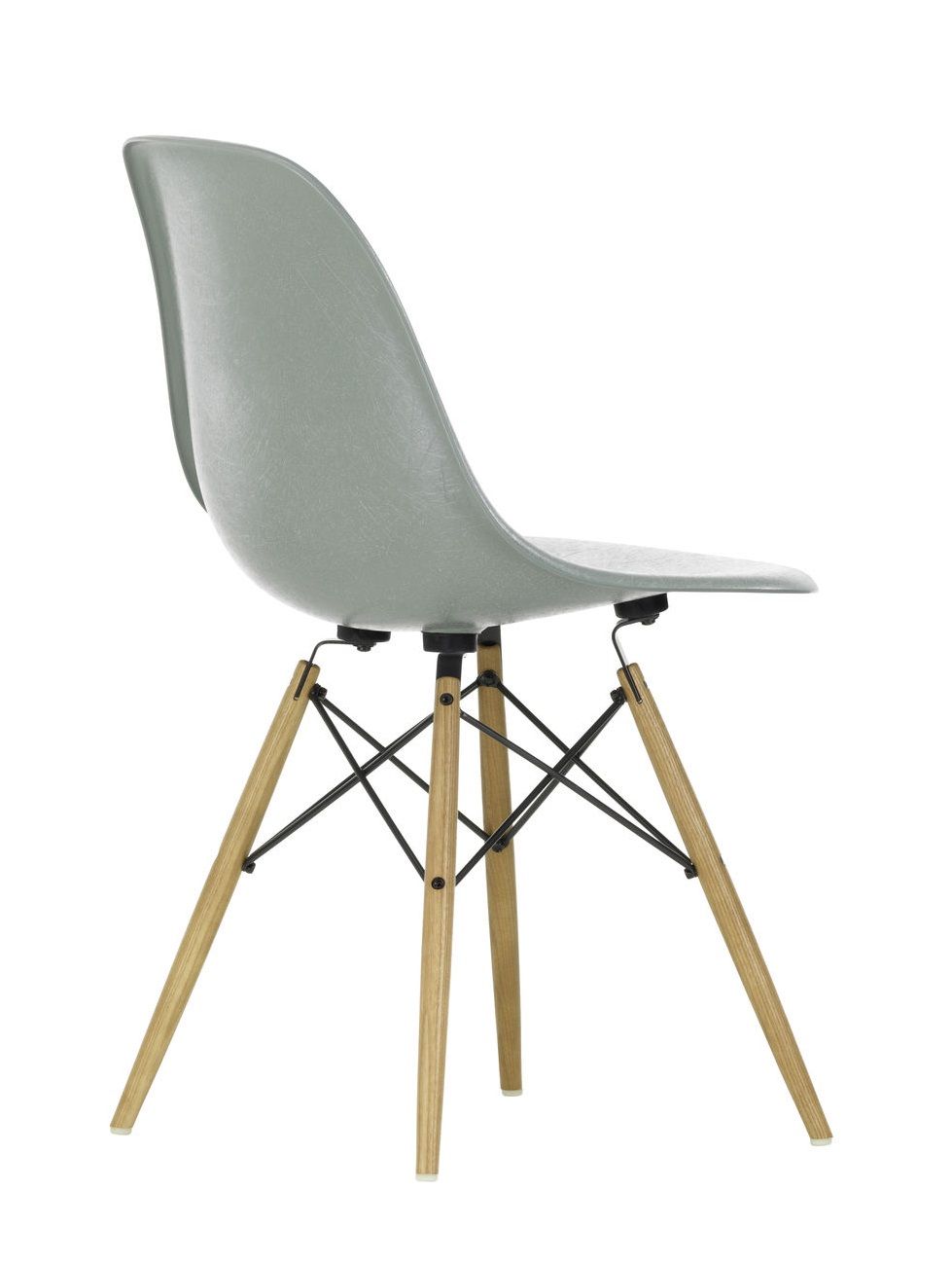 Eames Fiberglass Chair DSW Chair Vitra 