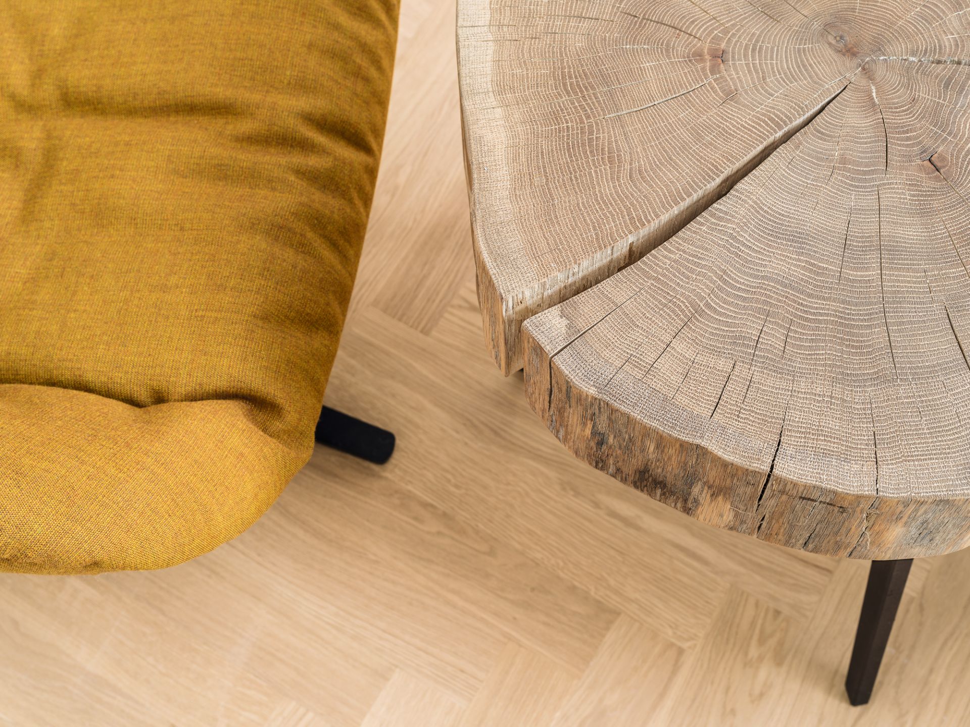 Stomp side table H52 raw Janua