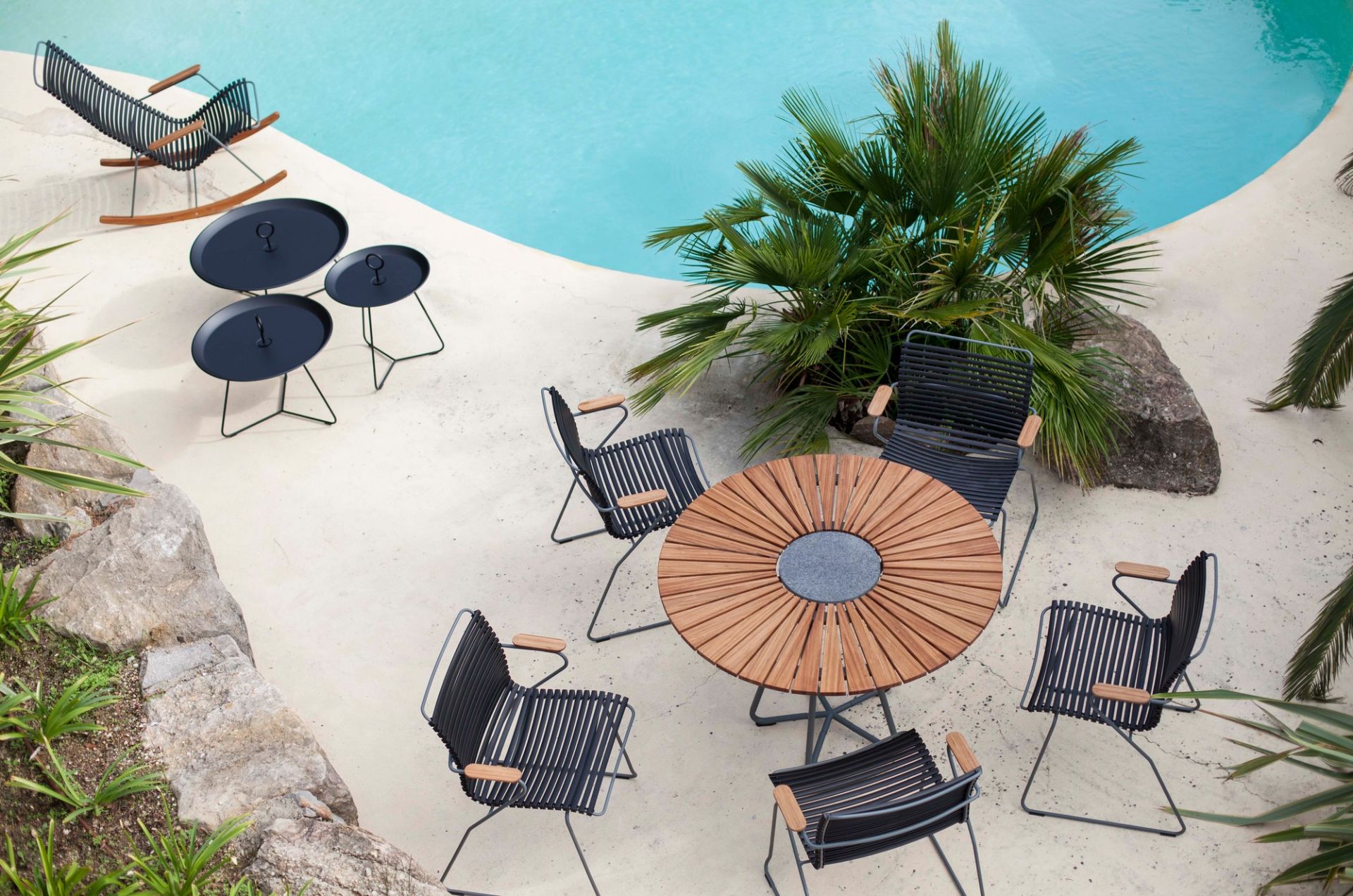 Circle Outdoor Table Houe