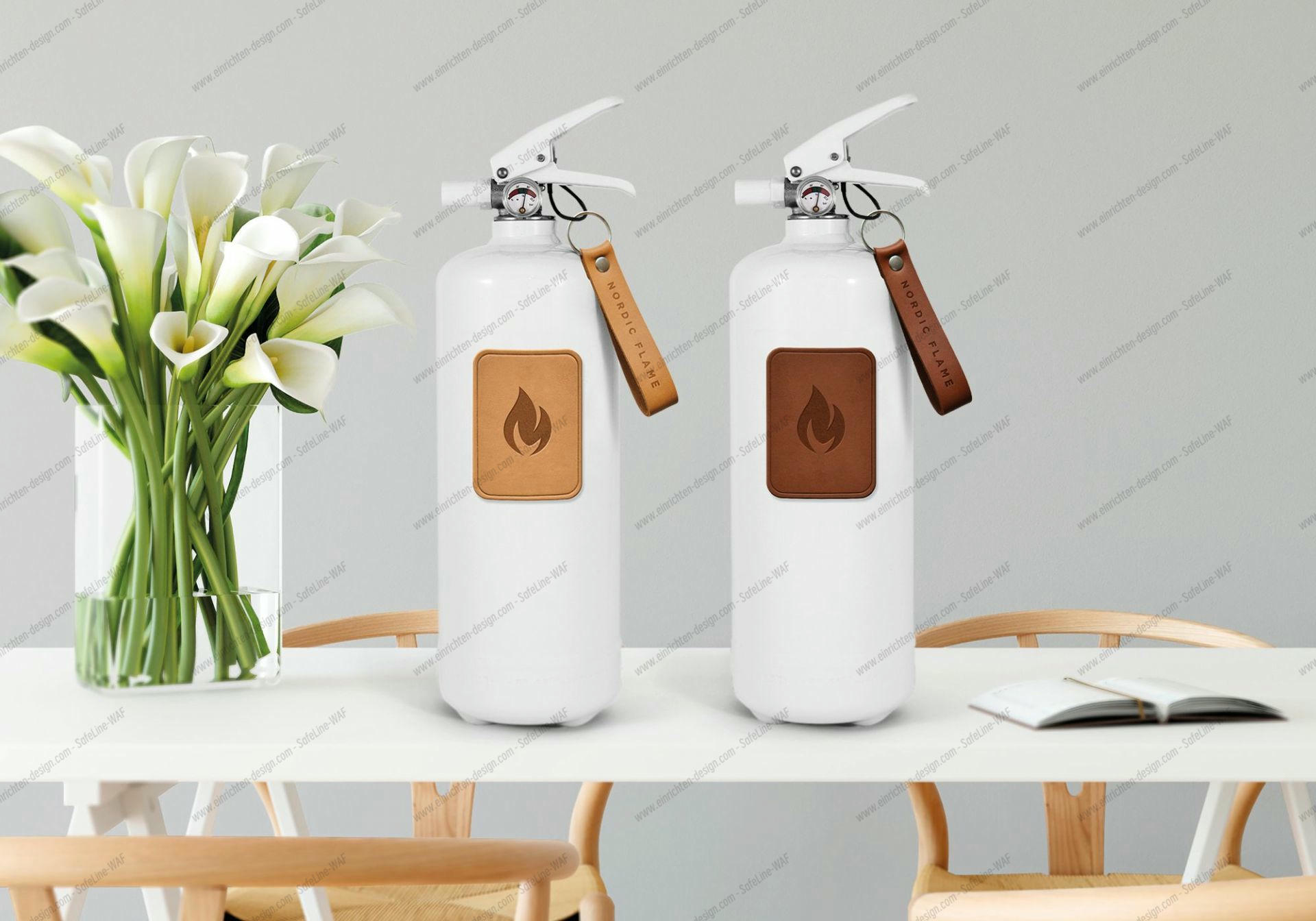 Fire extinguisher Leather Edition 2 kg white - dark leather emblem Nordic Flame SINGLE PIECE