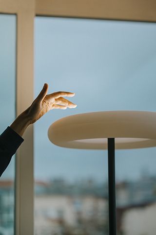 Oto floor lamp circular base Belux Oto floor lamp circular base Belux