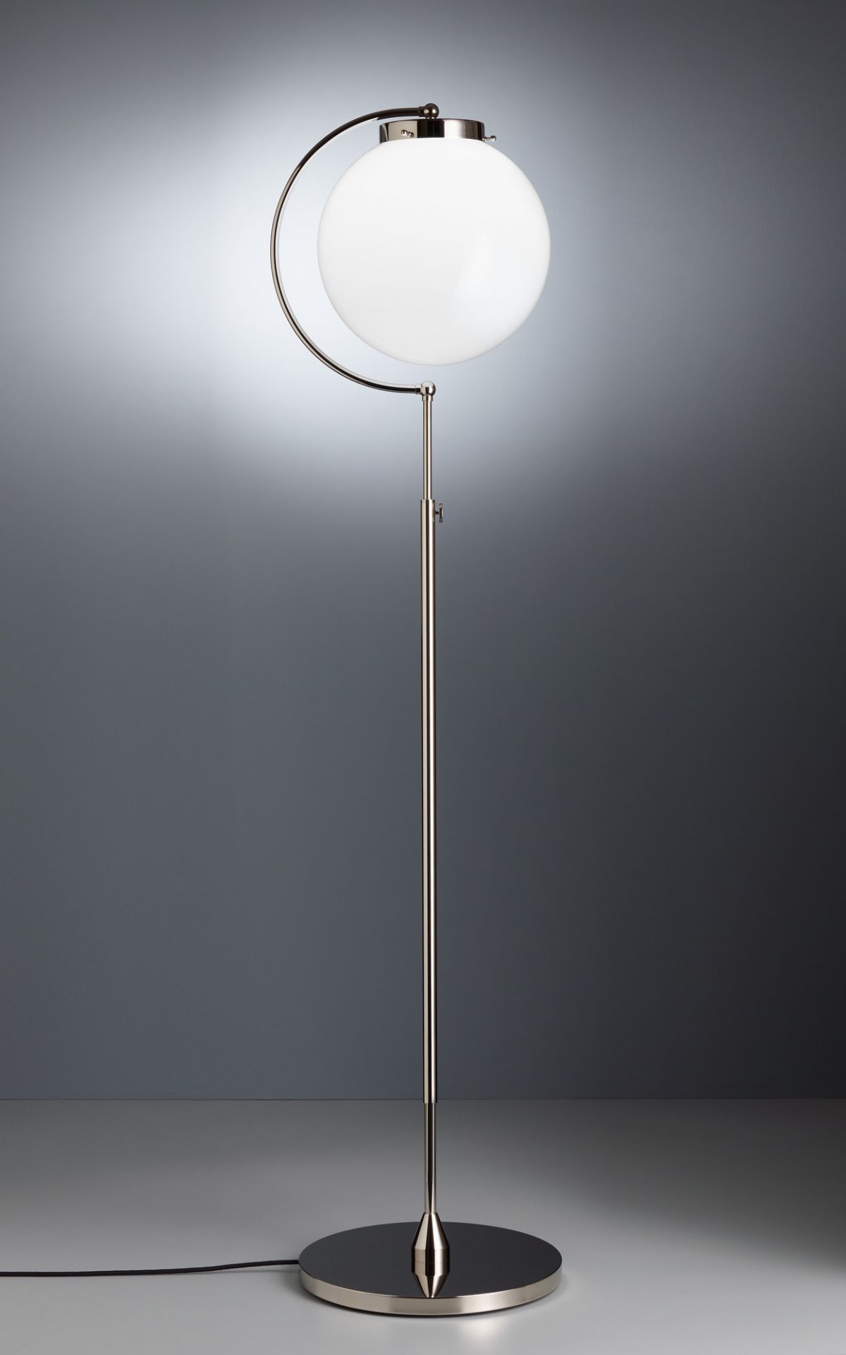 Bauhaus DSL 23 Floor lamp Tecnolumen