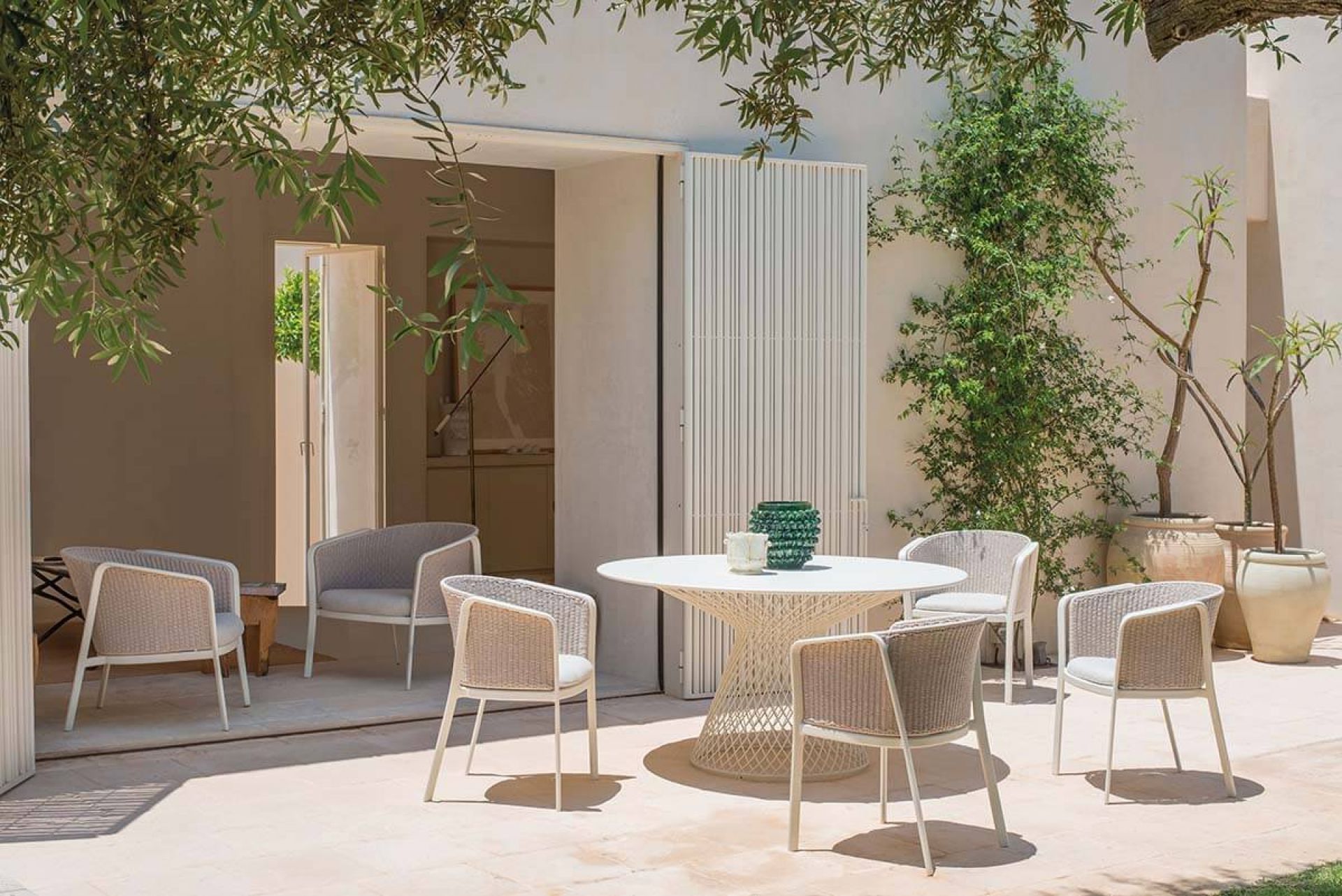 Carousel 1212 Outdoor Armchair Emu White / Melange Ivory