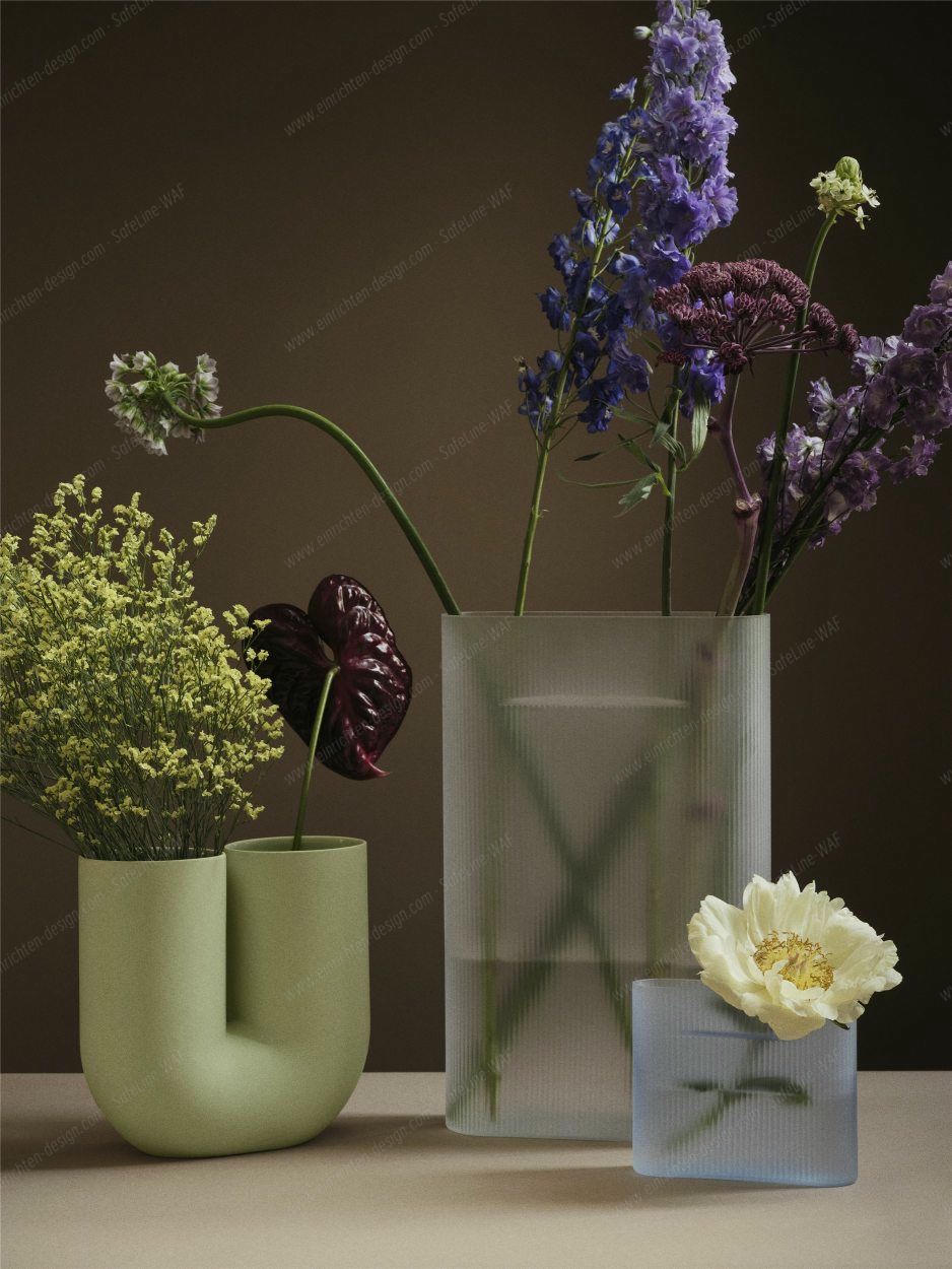 Ridge Vase Muuto Frosted glass Light blue H 35 cm Ridge Vase Muuto Frosted glass Light blue H 35 cm