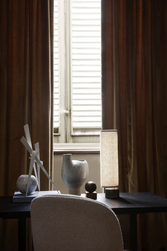 Unbound Table Lamp Gubi