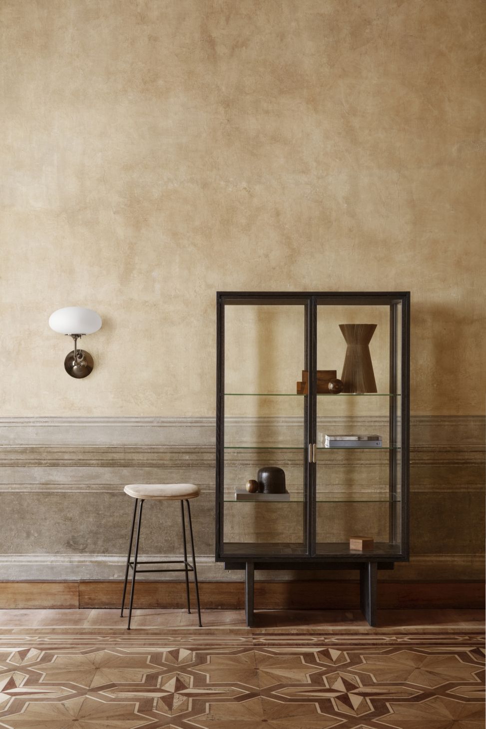 Private Display Case Gubi