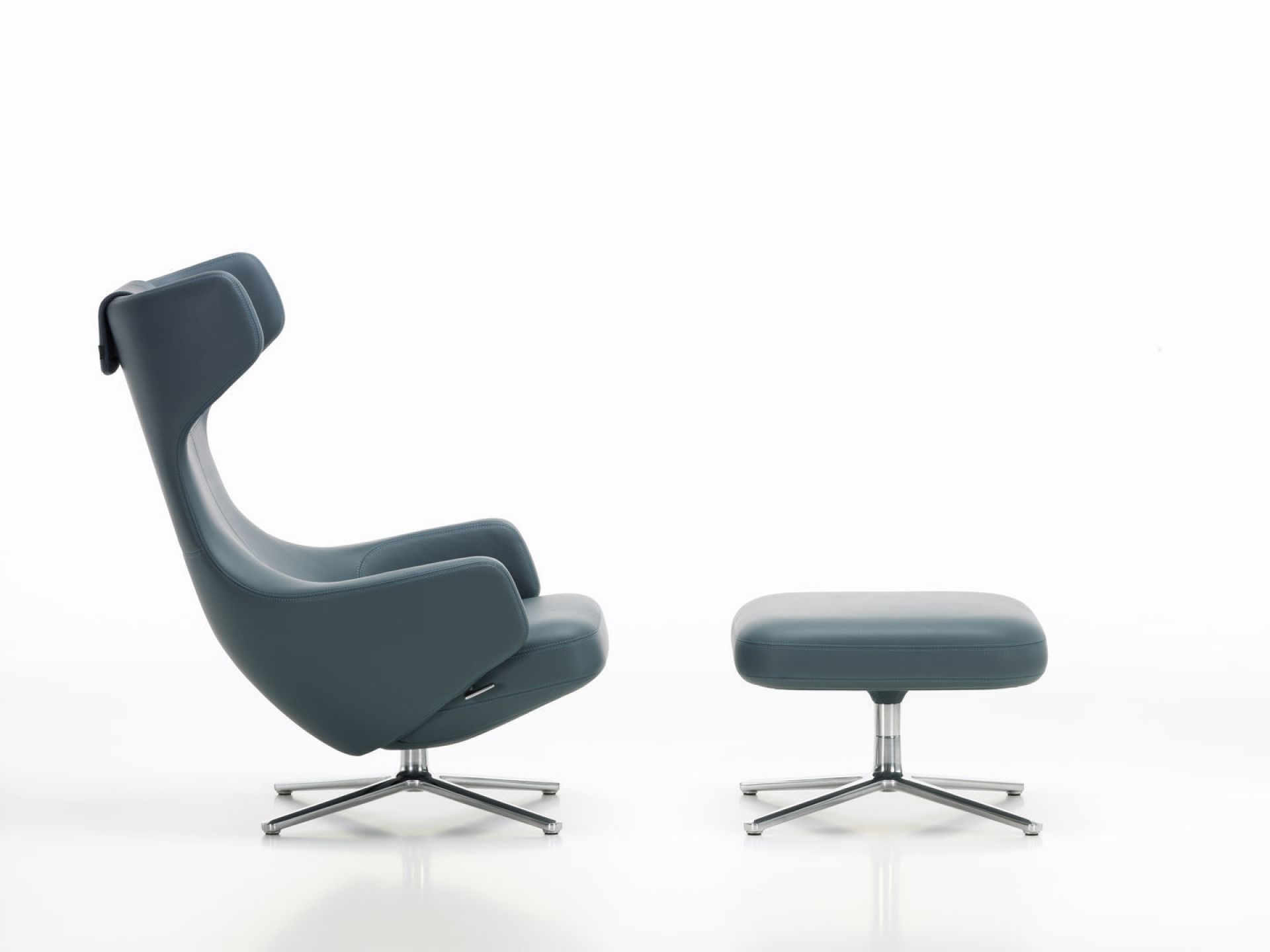 Grand Repos Armchair + Ottoman Vitra