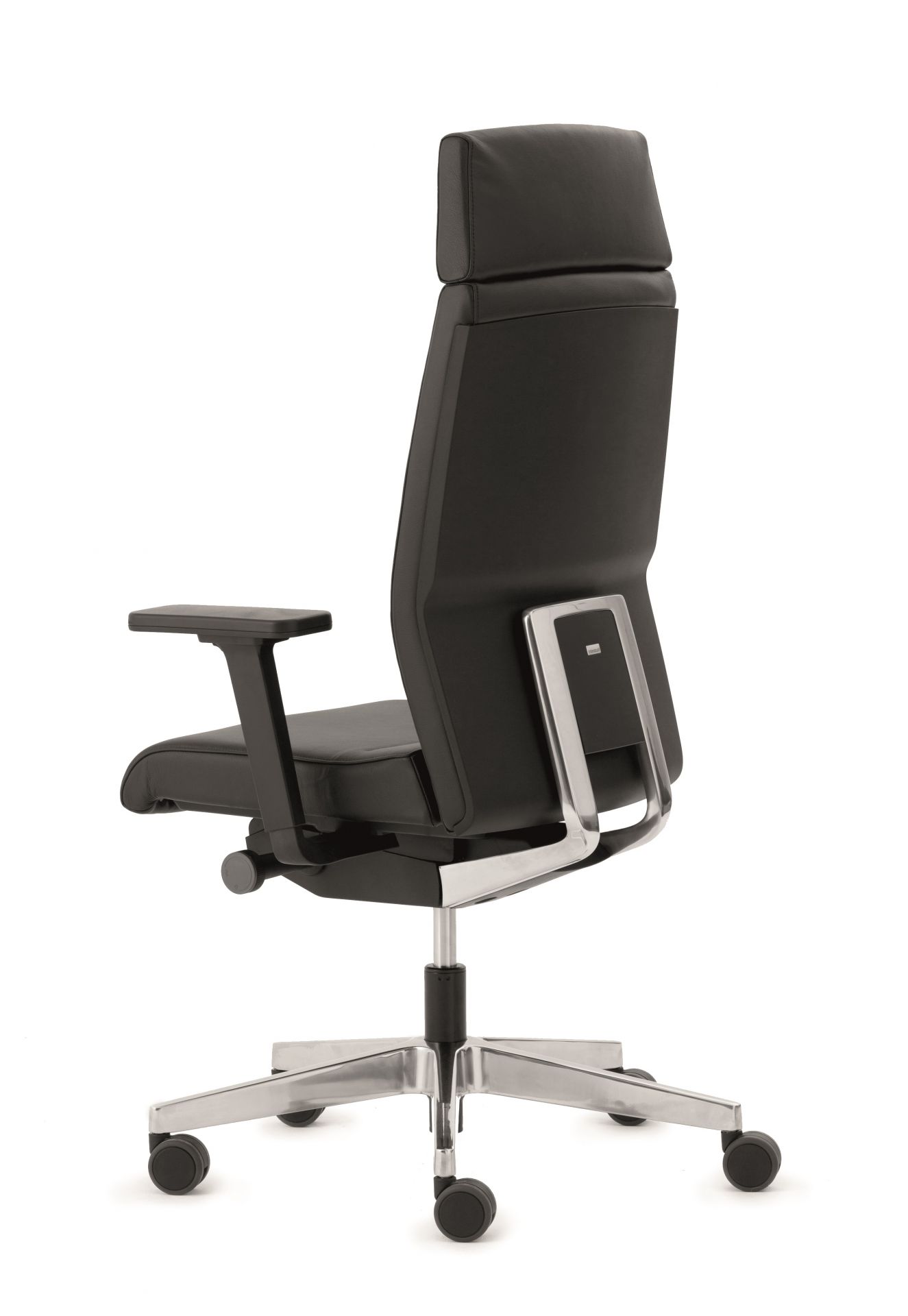 YOSTER executive chair from Interstuhl special offer model
