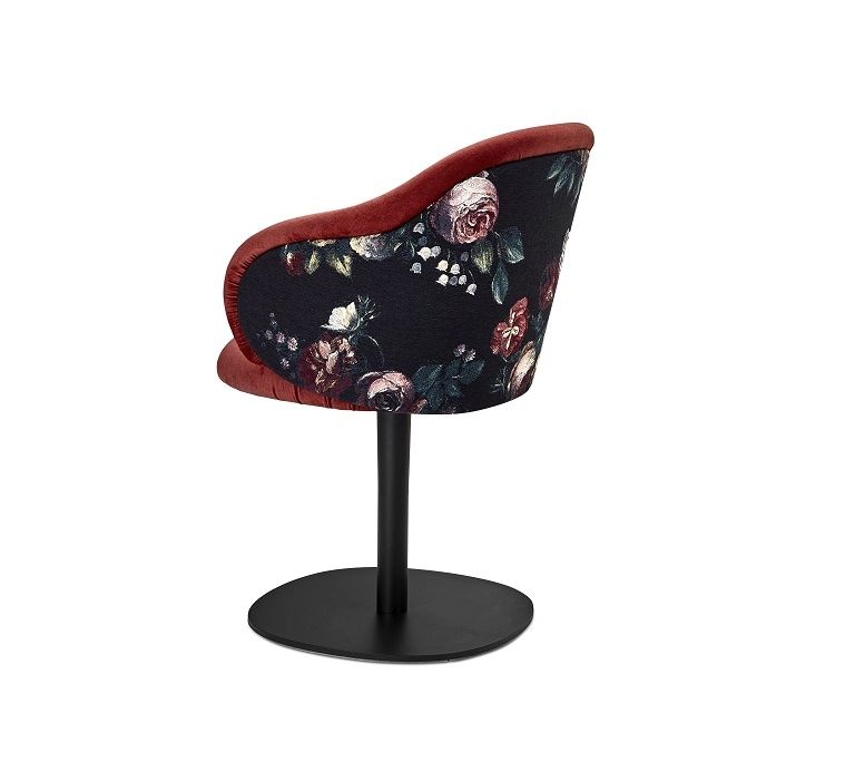 Ona 2020 Curved Armchair Freifrau Manufaktur