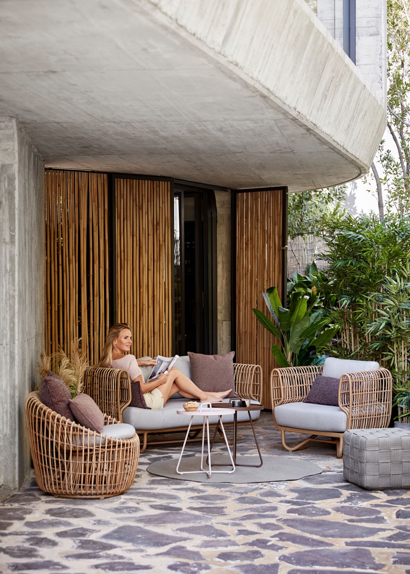 Nest Outdoor 2-seater Sofa Cane-Line
