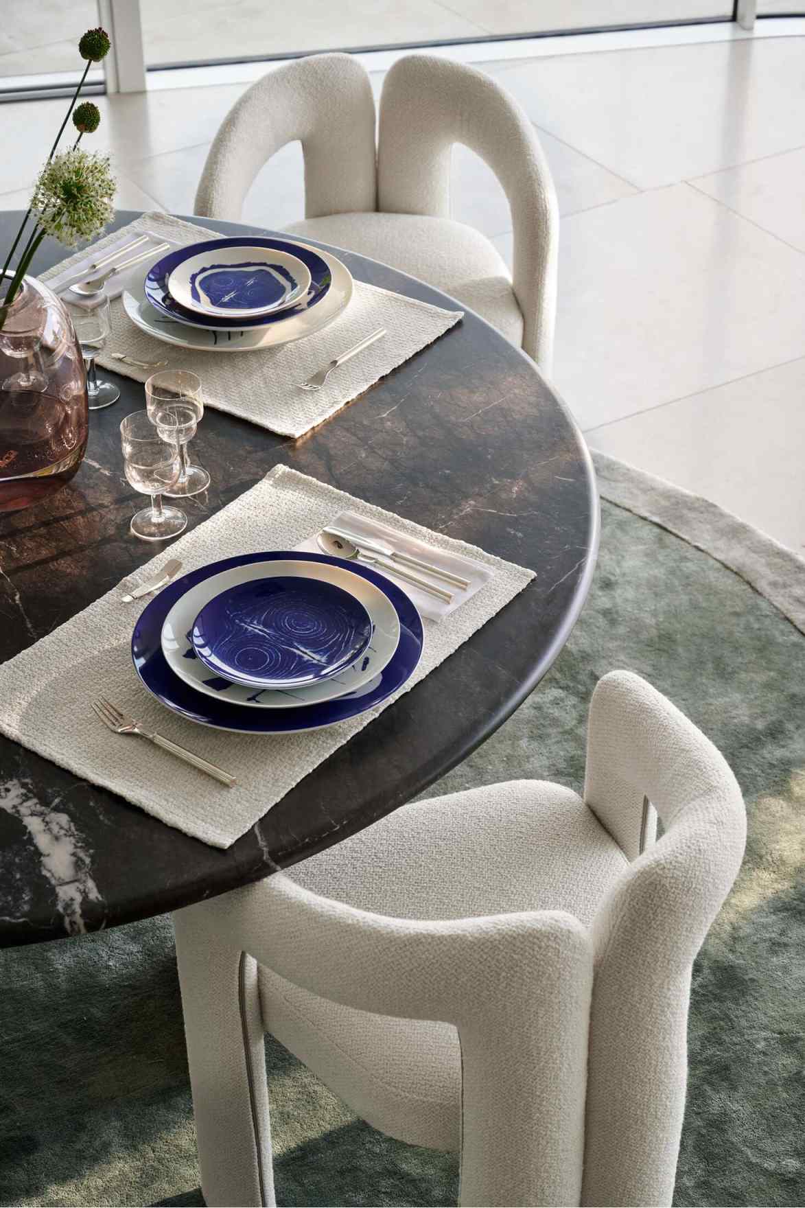 562 Dudet Armchair Cassina