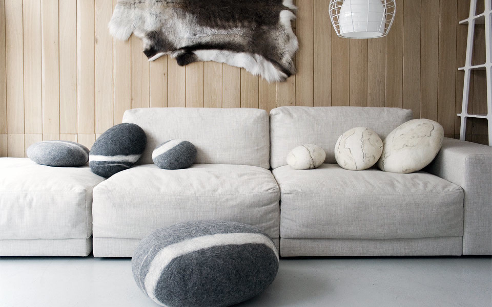 Stone Pillow Felt cushion dark gray Fivetimesone SINGLE PIECES