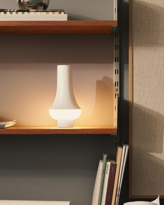 Tomoshi Portable rechargeable lamp / table lamp Louis Poulsen
