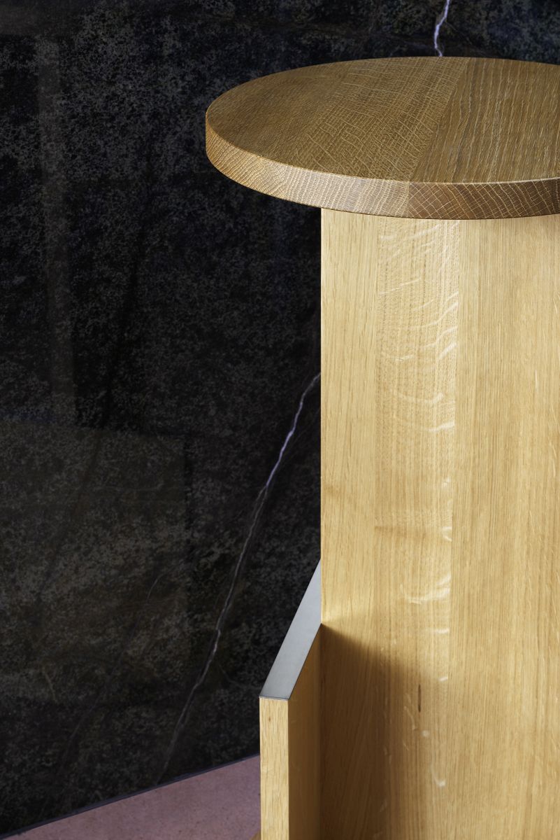DT01 Tank Stool e15 