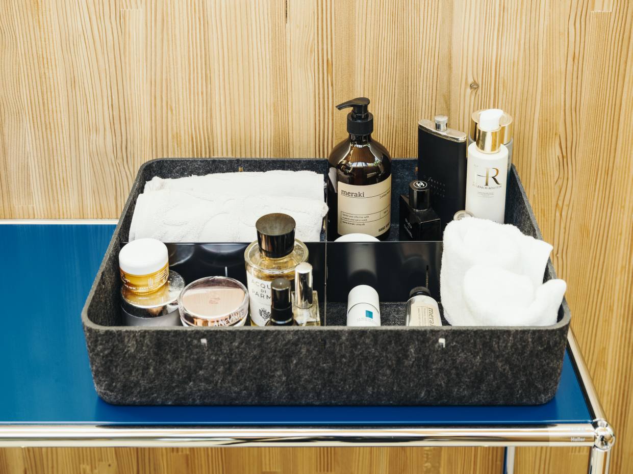 USM Haller Inos Box high with tray