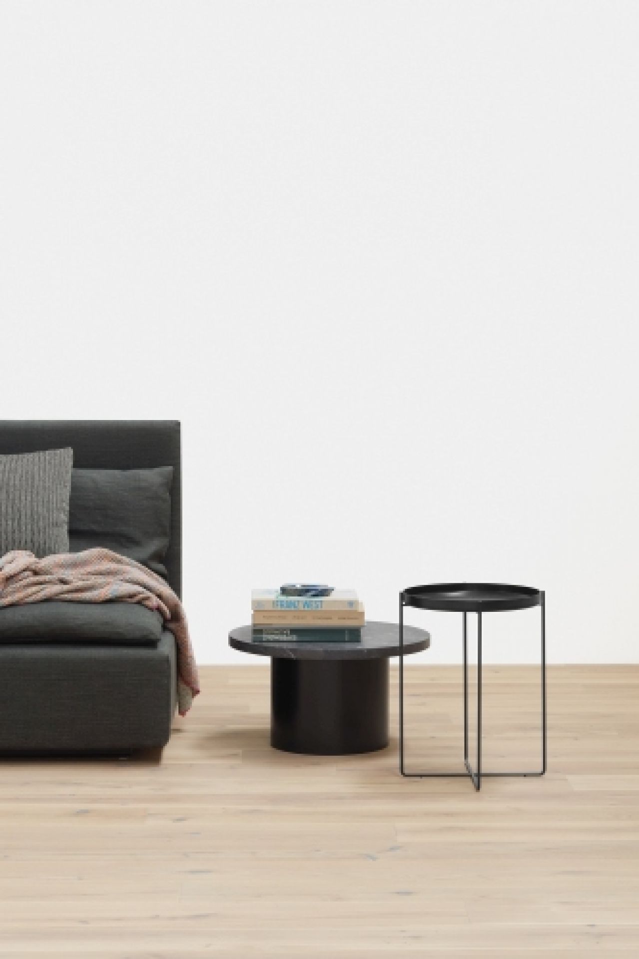 Habibi Side table CM05 e15