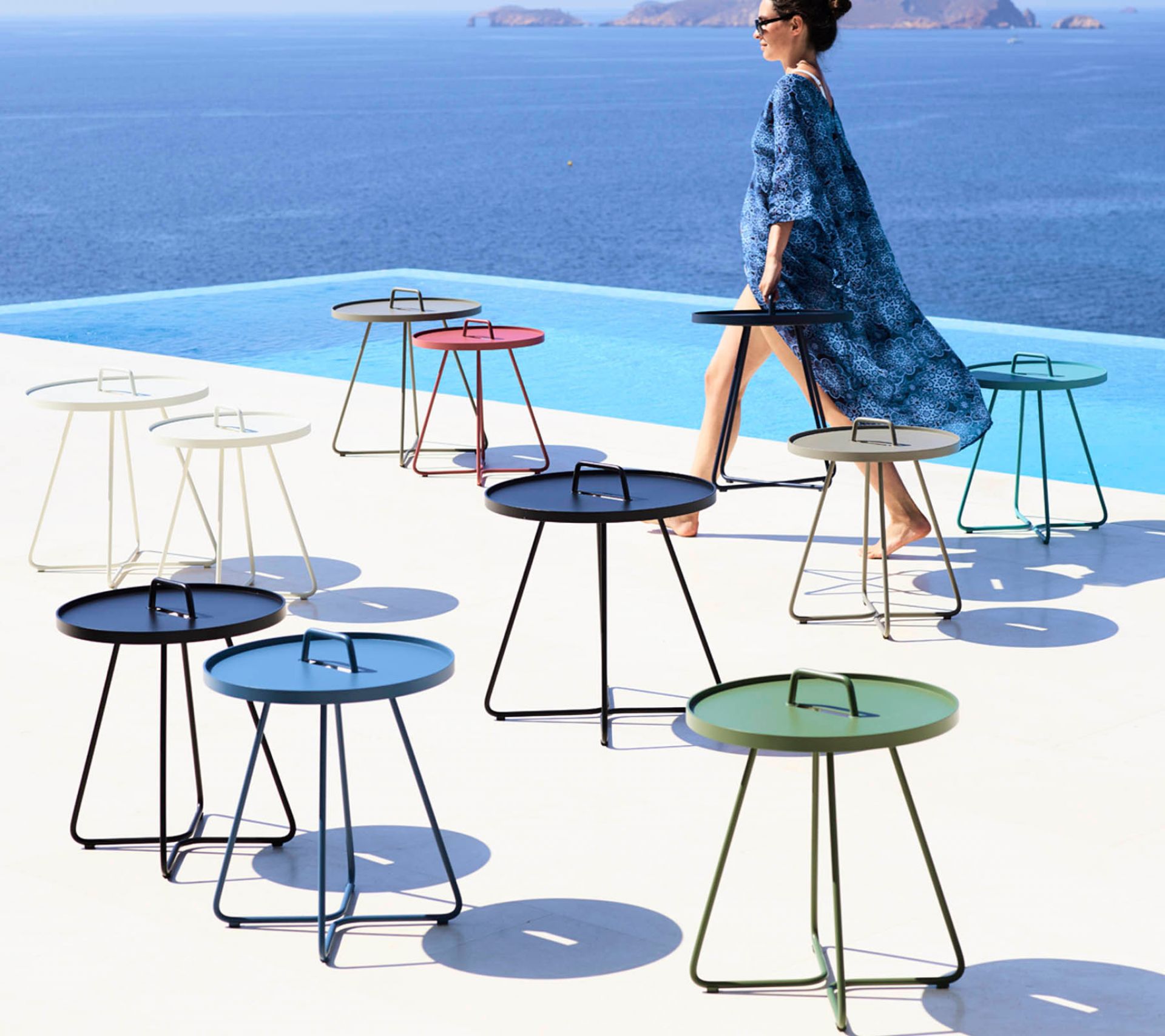 On-The-Move Outdoor side table extra small Cane-Line