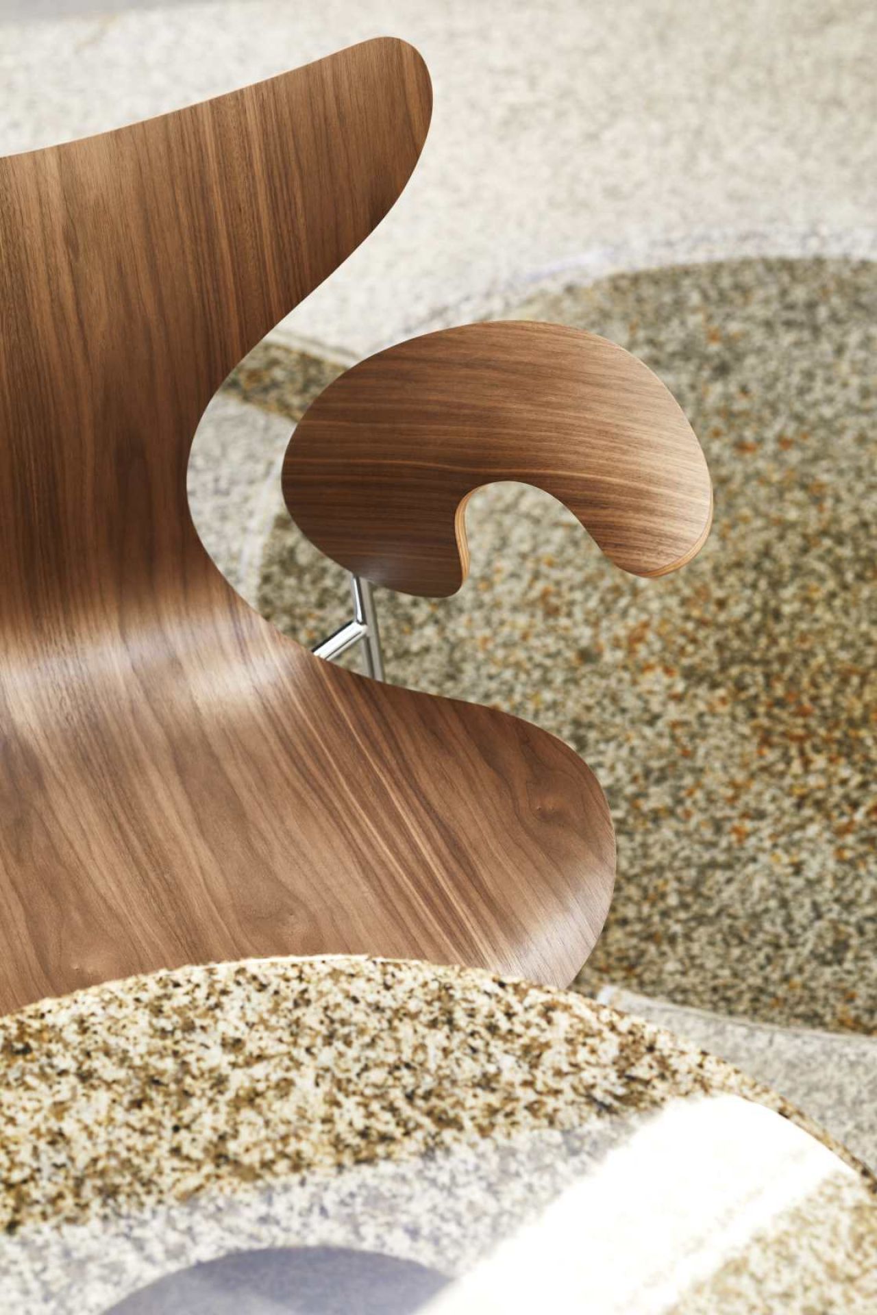 Lily Arm Chair 3208 Fritz Hansen