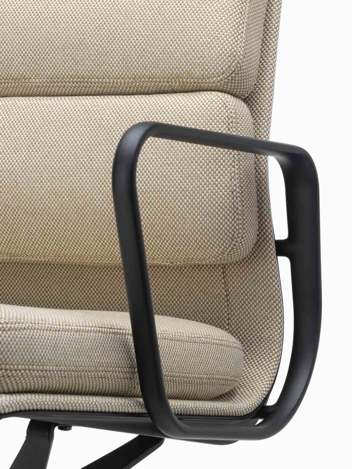 Soft Pad Chair EA 231 / EA231 Chair Vitra