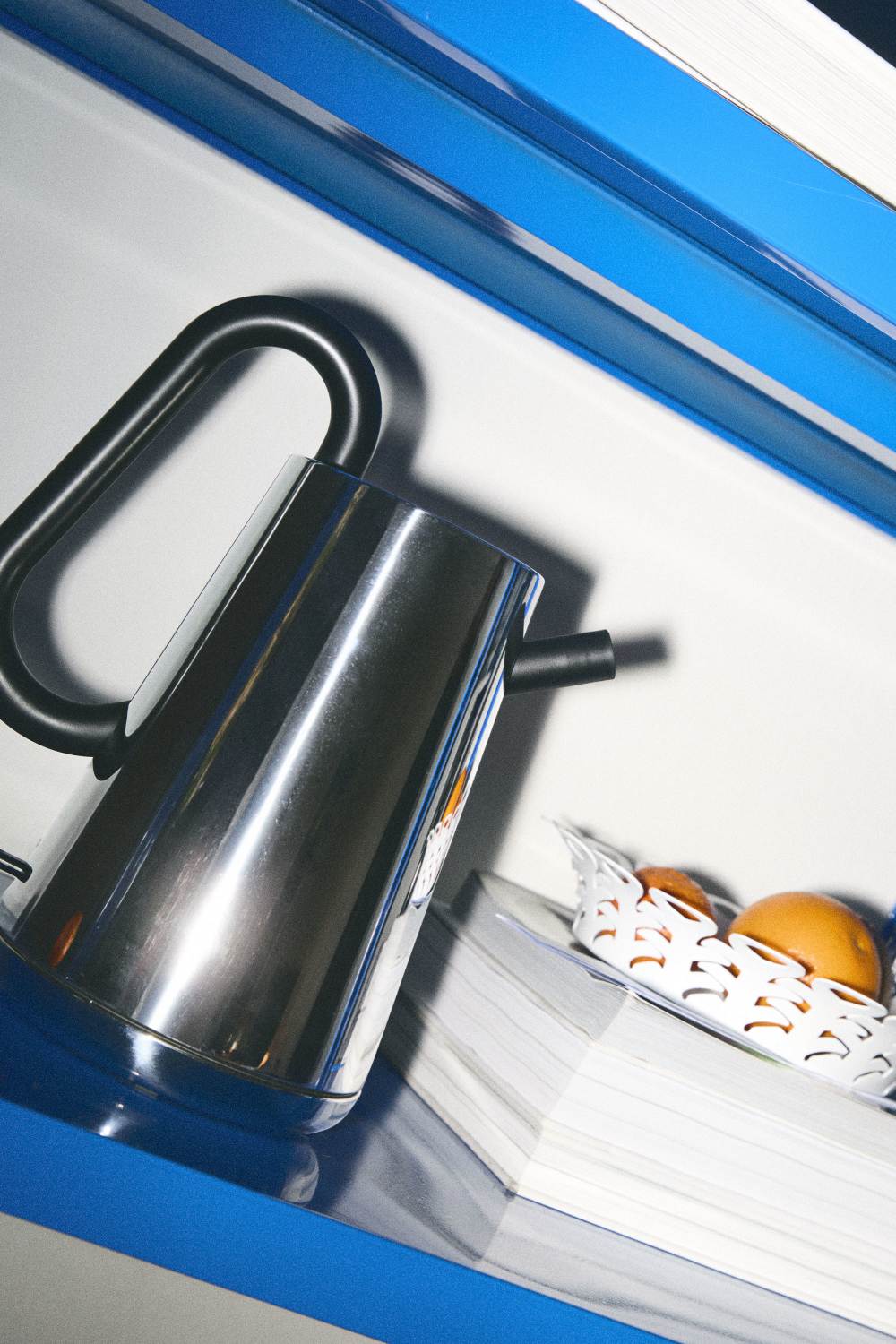 NE01 B Toru Electric kettle Alessi