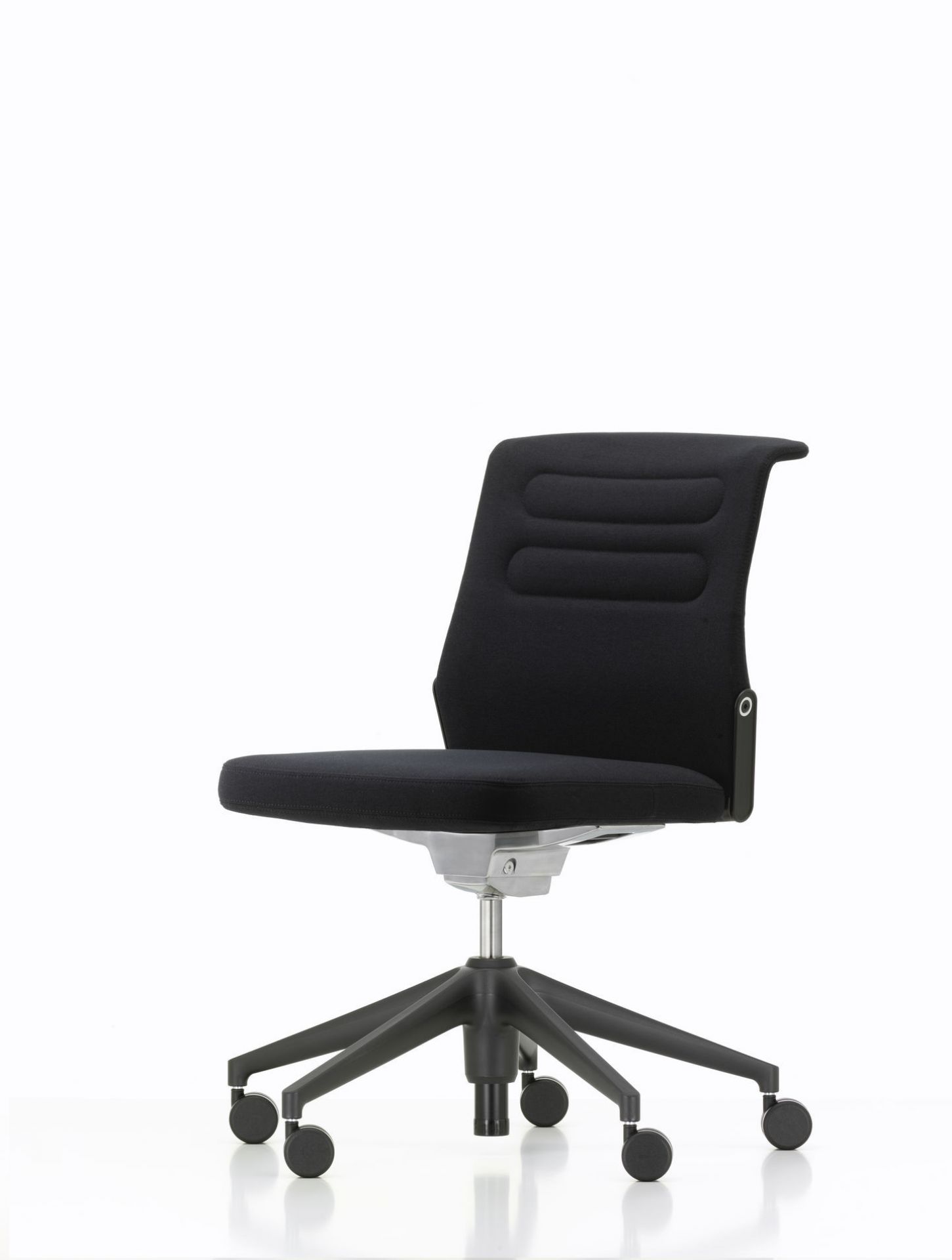 AC5 Studio Office Swivel Chair Vitra