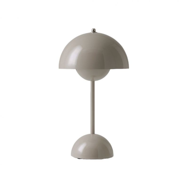 Flowerpot VP9 Portable Battery lamp / Table lamp with USB AndTradition Grey beige