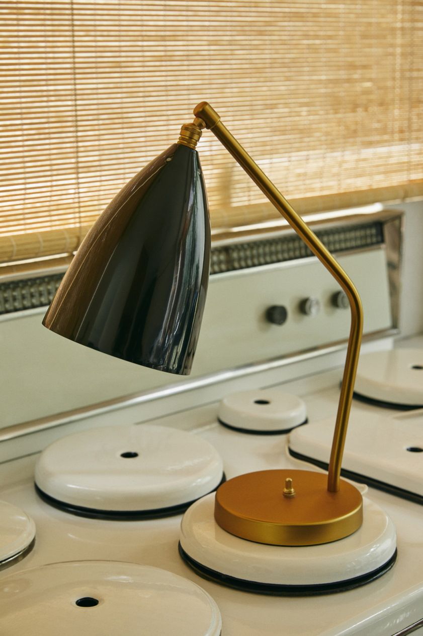 Gräshoppa Table lamp Gubi